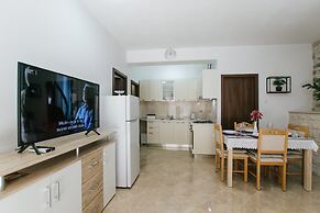 Apartment Dajana, near the beach