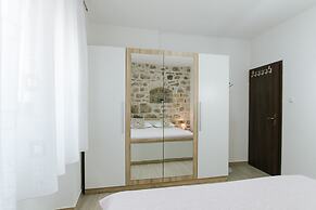 Apartment Dajana, near the beach