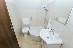 Apartment Dajana, near the beach