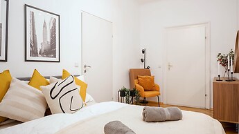 Designer Apartments - Near Danube