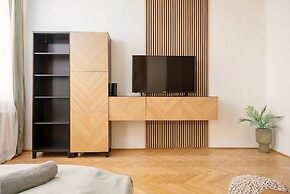 Designer Apartments - Near Danube