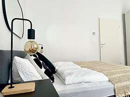 Designer Apartments - Near Danube