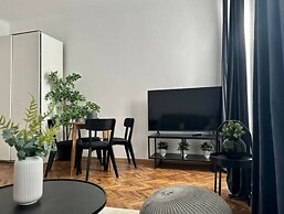 Designer Apartments - Near Danube