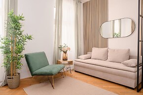 Designer Apartments - Near Danube