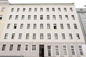 Designer Apartments - Near Danube