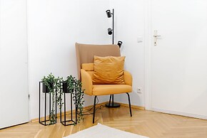 Designer Apartments - Near Danube