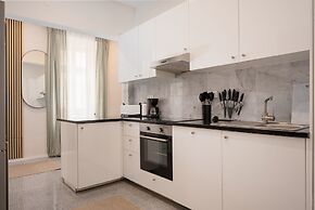 Designer Apartments - Near Danube