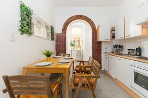 Designer Apartments - Near Danube