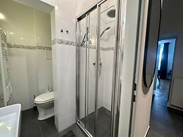 Designer Apartments - Near Danube