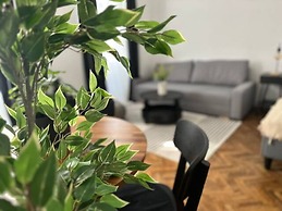 Designer Apartments - Near Danube