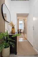 Designer Apartments - Near Danube