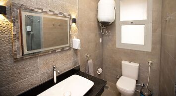 Prime Select Village Gate