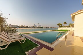 Maison Privee - Opulent Palm Villa w/ Pool & Royal Atlantis Views