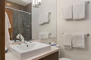 Sunvail Condos 33c 2 Bedroom Condo by RedAwning