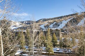 Sunvail Condos 33c 2 Bedroom Condo by RedAwning