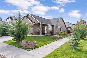 Bend Able 3 Bedroom Home by Redawning