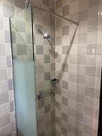 1 Oak Apartments Guzape