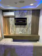 1 Oak Apartments Guzape