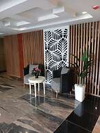 1 Oak Apartments Guzape