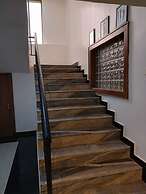 1 Oak Apartments Guzape
