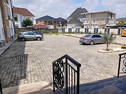 1 Oak Apartments Guzape