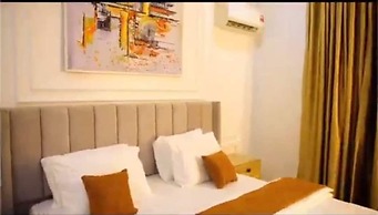 1 Oak Apartments Guzape