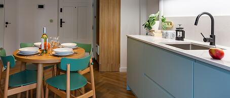 Canvas House Fragola Apartments