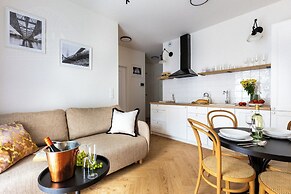 Canvas House Fragola Apartments