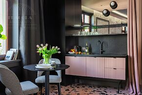 Canvas House Fragola Apartments