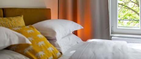 Canvas House Fragola Apartments