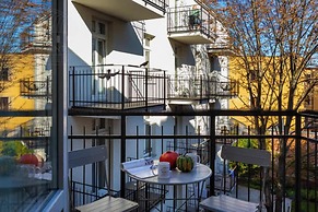 Canvas House Fragola Apartments