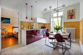Canvas House by Fragola Collection