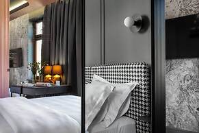 Canvas House by Fragola Collection