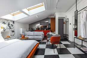 Canvas House Fragola Apartments