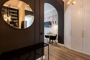 Canvas House Fragola Apartments