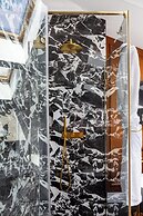 Canvas House Fragola Apartments