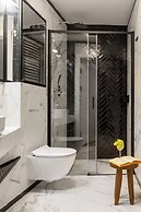 Canvas House Fragola Apartments