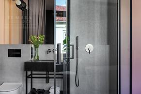 Canvas House Fragola Apartments