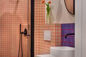 Canvas House Fragola Apartments