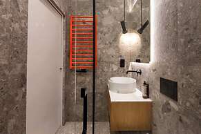 Canvas House Fragola Apartments