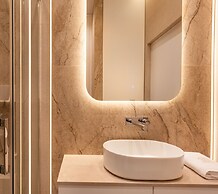 Canvas House Fragola Apartments