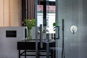 Canvas House Fragola Apartments