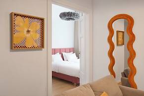 Canvas House by Fragola Collection