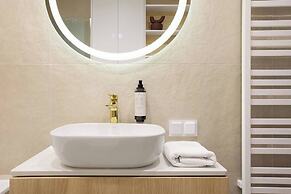 Canvas House by Fragola Collection