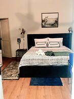 Nana Adu's Guesthouse