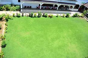 White Peacock Resort Mtwapa