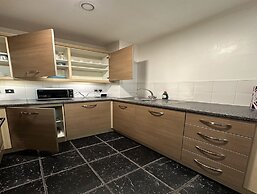 Aquavilla En-suite Apartment Near City Center