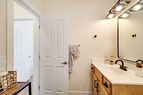 Rustic-chic Overgaard Condo w/ Fishing Pond!