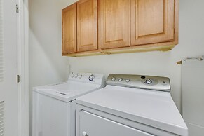 Rooftop Patio, Skyline Views: Phoenix Townhome!