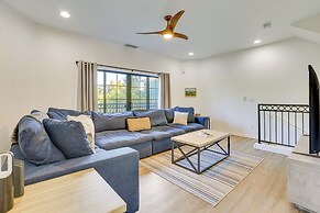 Rooftop Patio, Skyline Views: Phoenix Townhome!